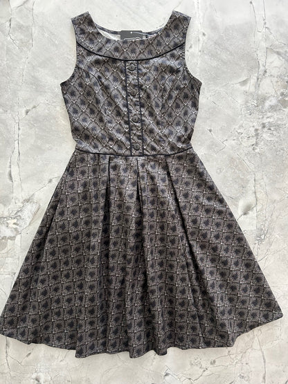 Elizabeth Dress in Witchcraft