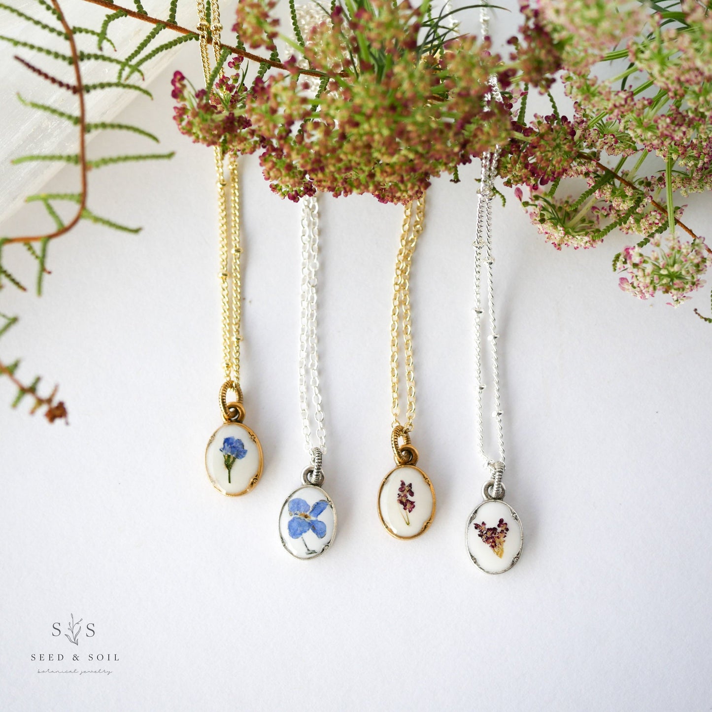 Heirloom Oval Pendant